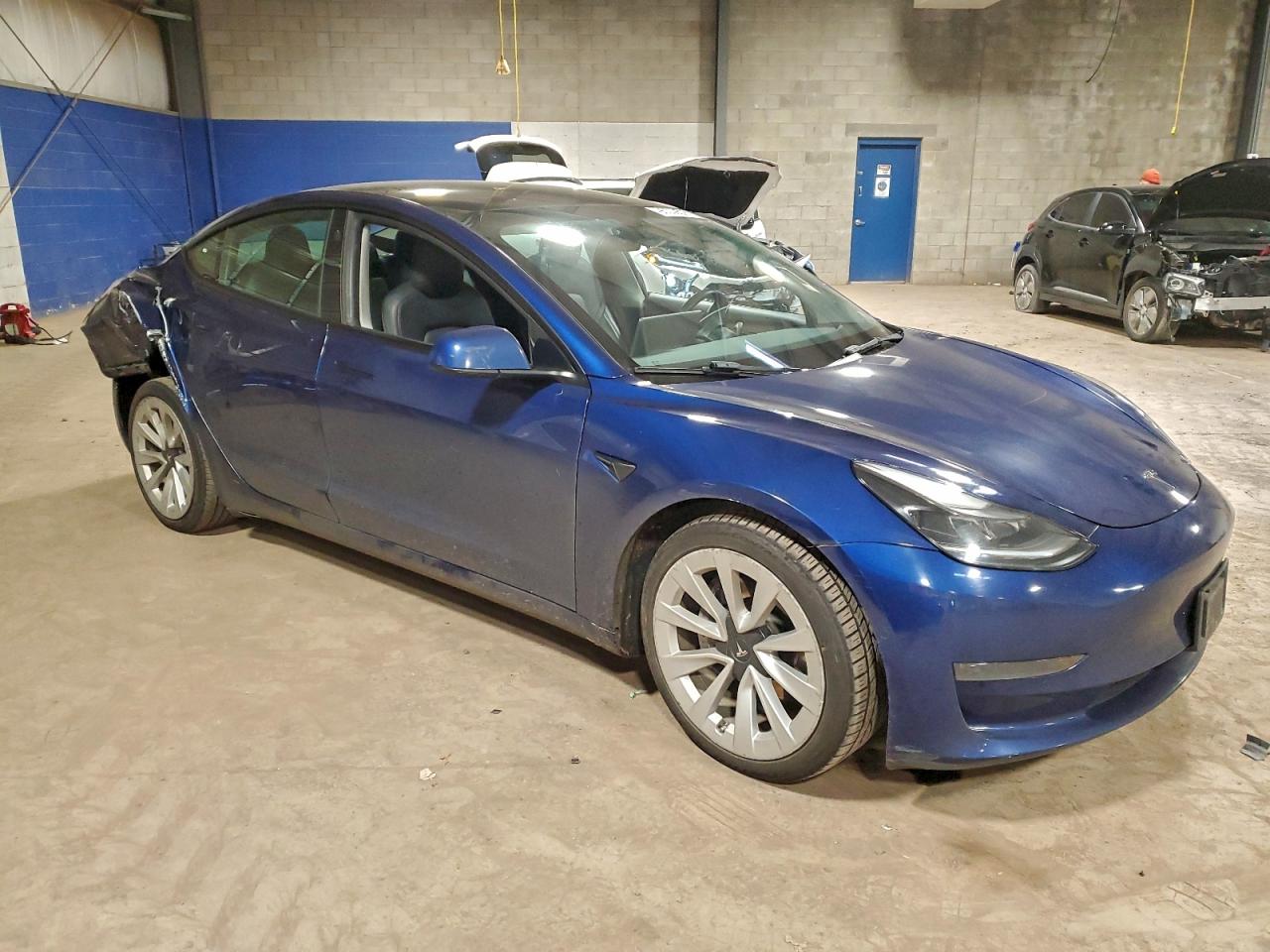 Lot #3311719250 2022 TESLA MODEL 3