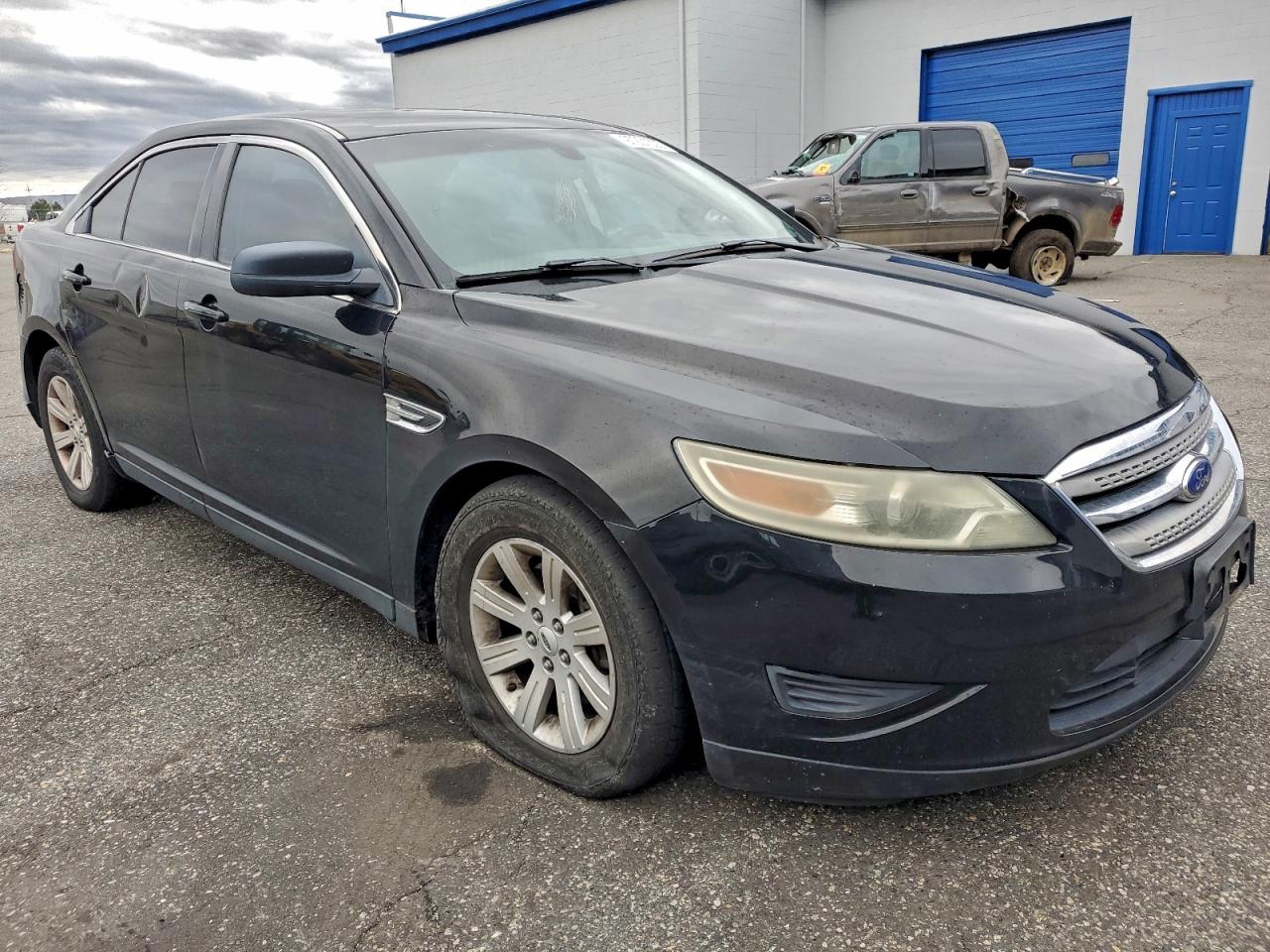 Lot #3318077373 2012 FORD TAURUS SE
