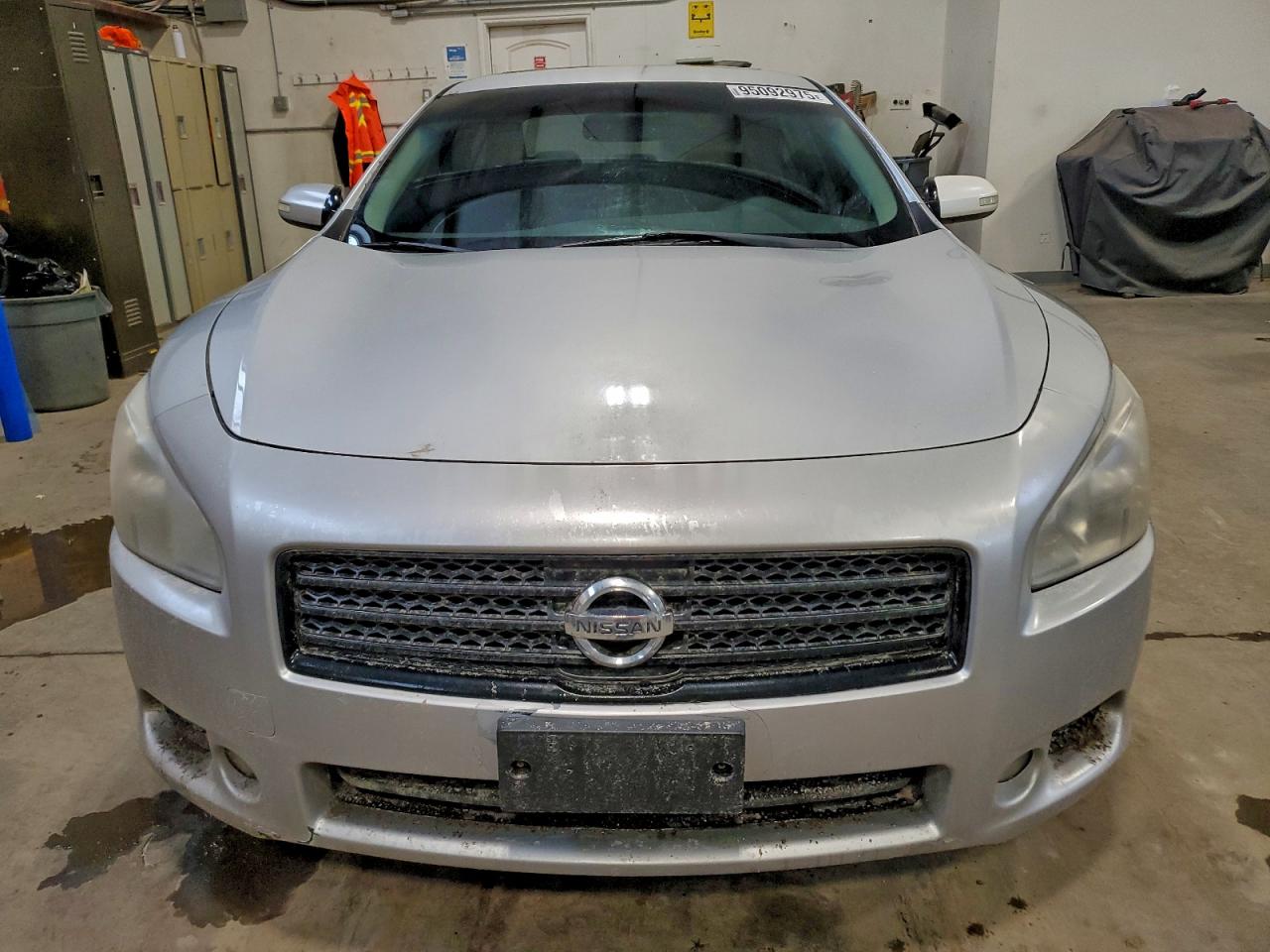 NISSAN MAXIMA S