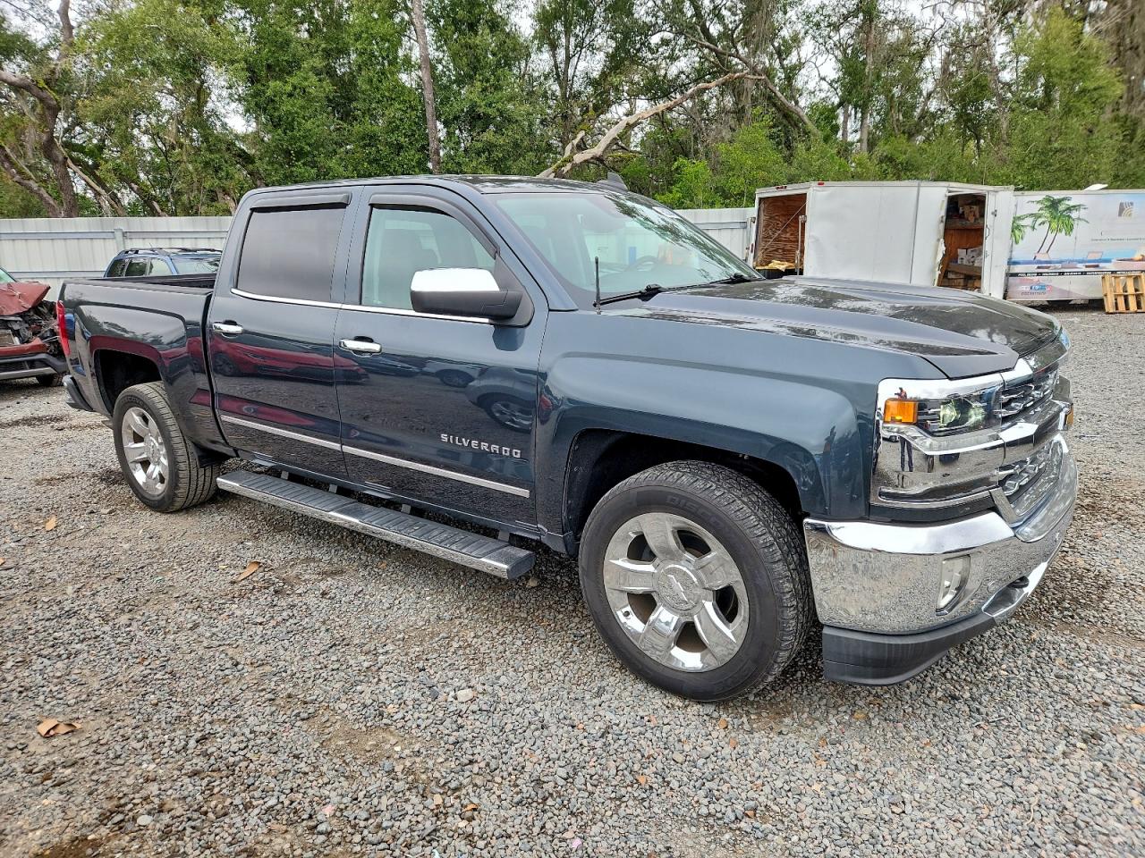 CHEVROLET SILVERADO C1500 LTZ