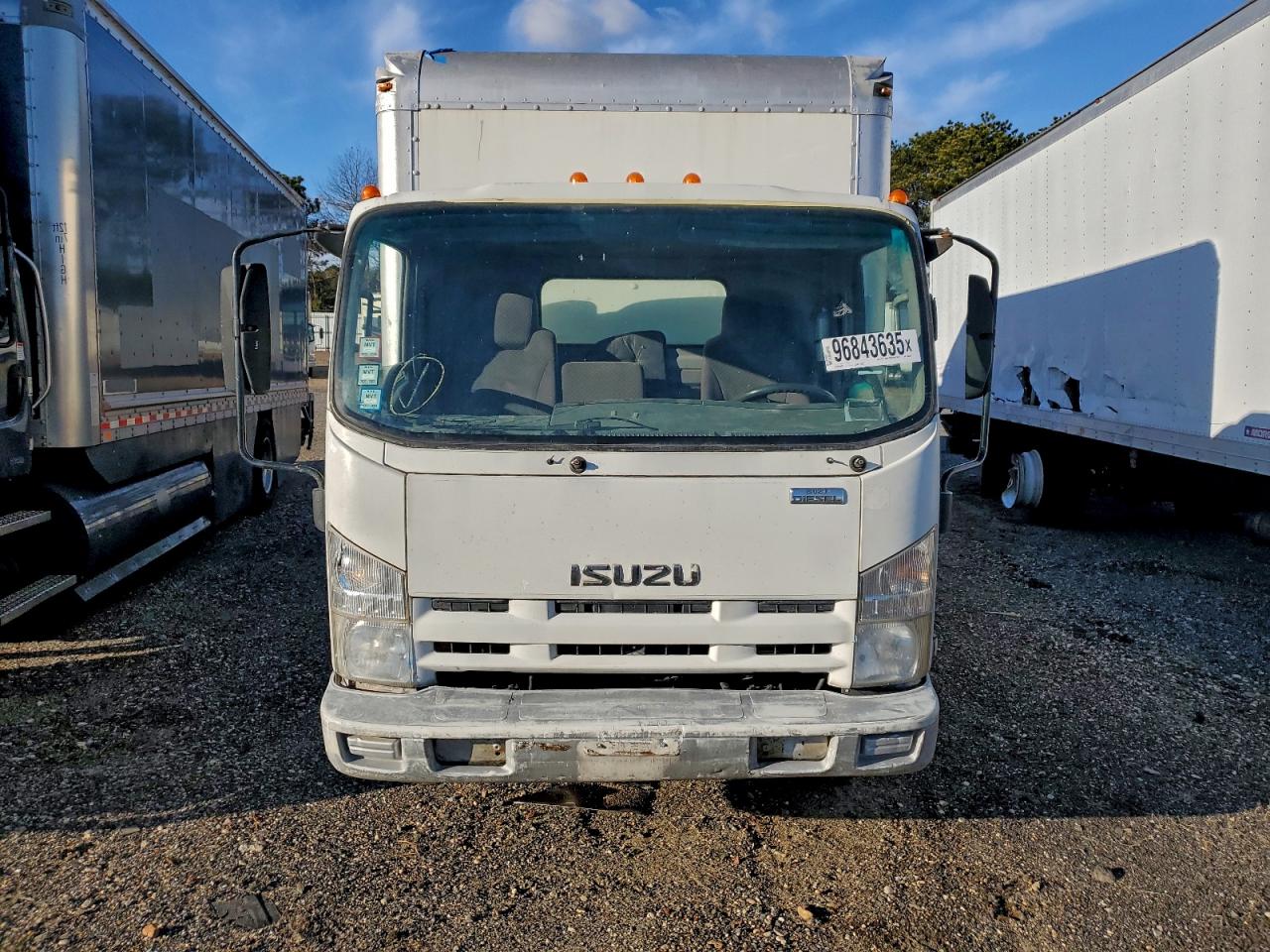 Lot #3311465273 2009 ISUZU NPR