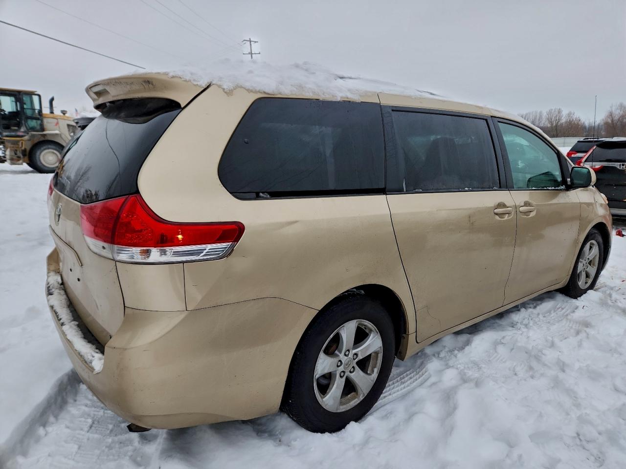 Lot #3310453349 2012 TOYOTA SIENNA