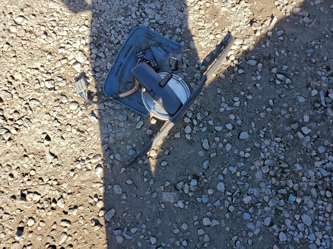 Lot #3315892096 1999 FORD CROWN VIC