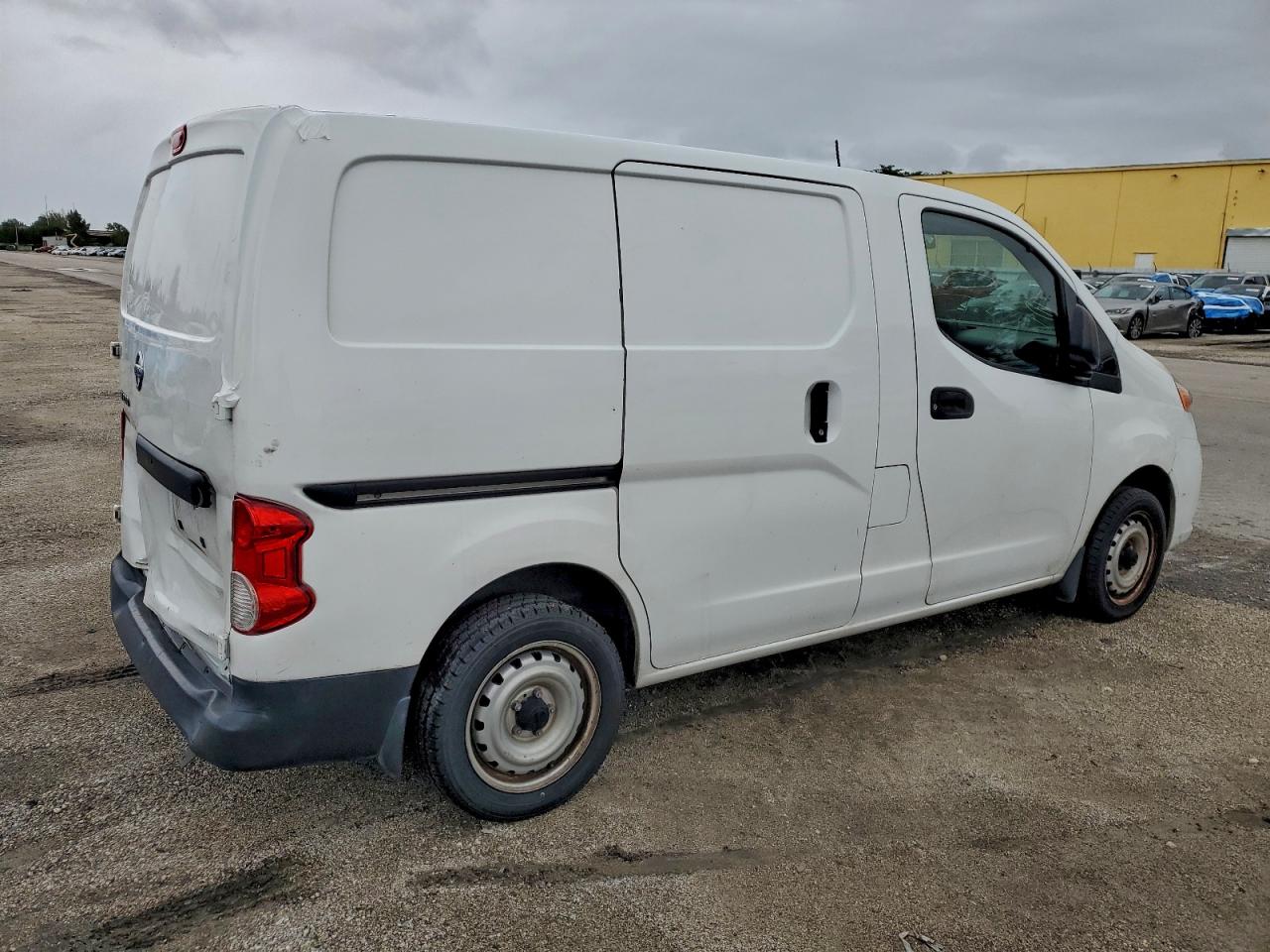 NISSAN NV200 2.5S