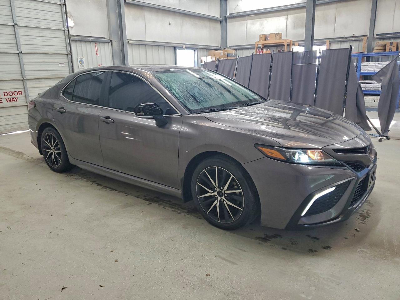 Lot #3318903970 2023 TOYOTA CAMRY SE N