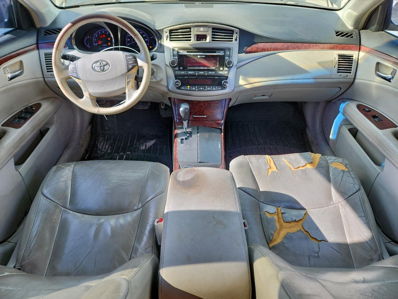 TOYOTA AVALON BASE