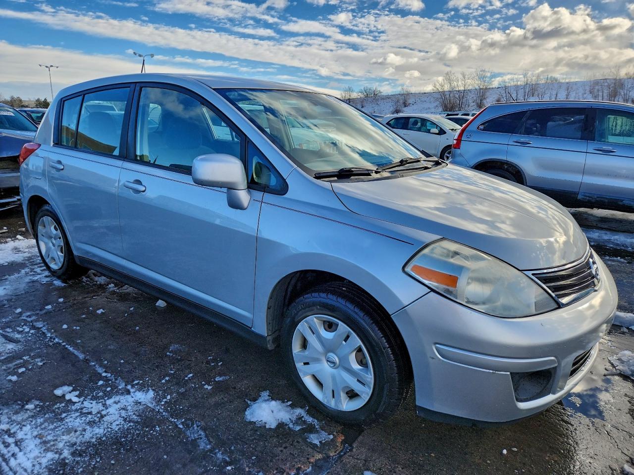 NISSAN VERSA S