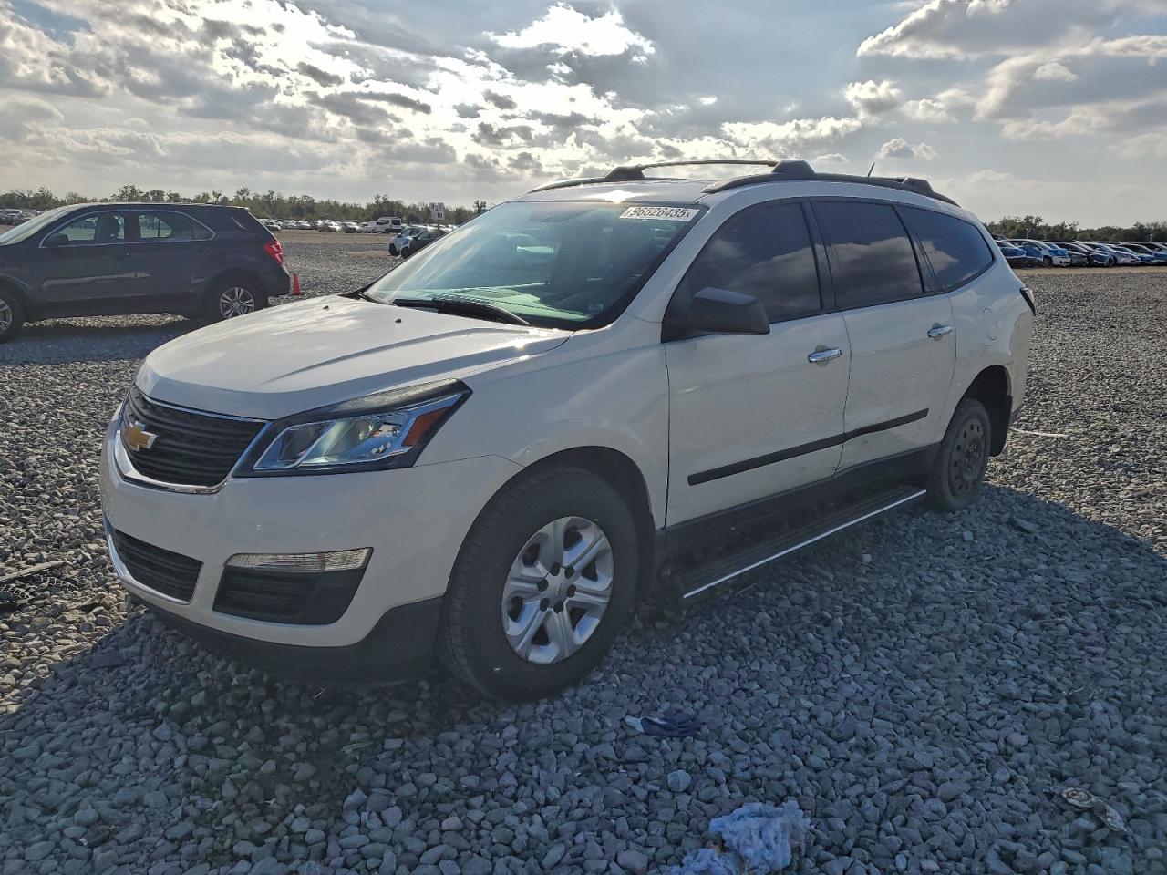 CHEVROLET TRAVERSE LS