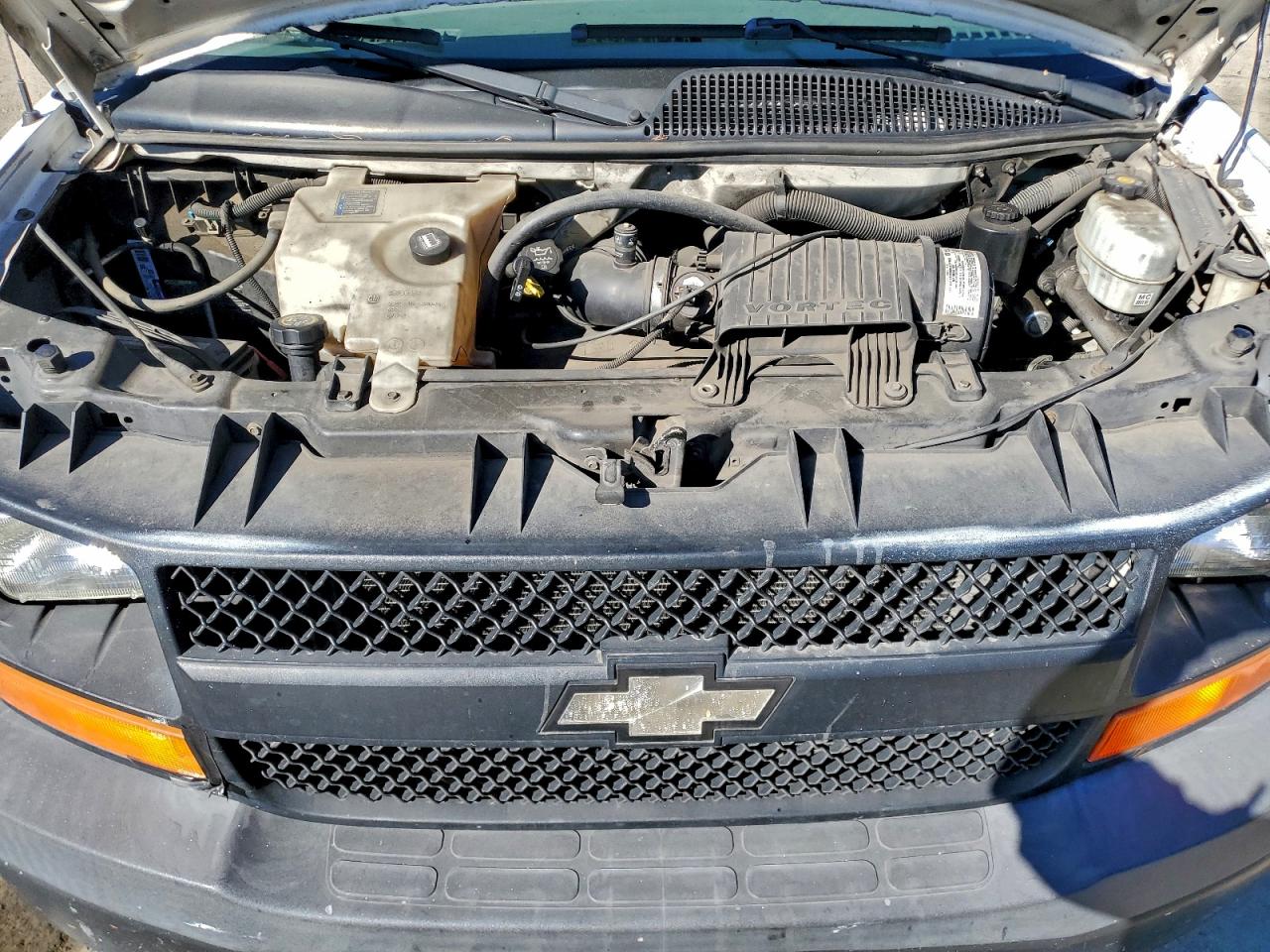 Lot #3308525514 2004 CHEVROLET EXPRESS