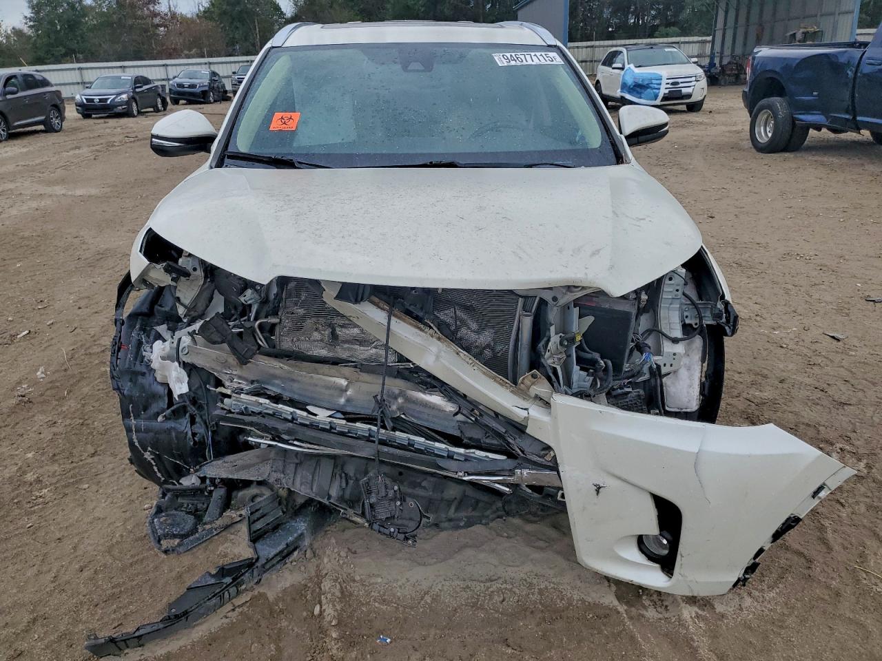 TOYOTA HIGHLANDER LIMITED