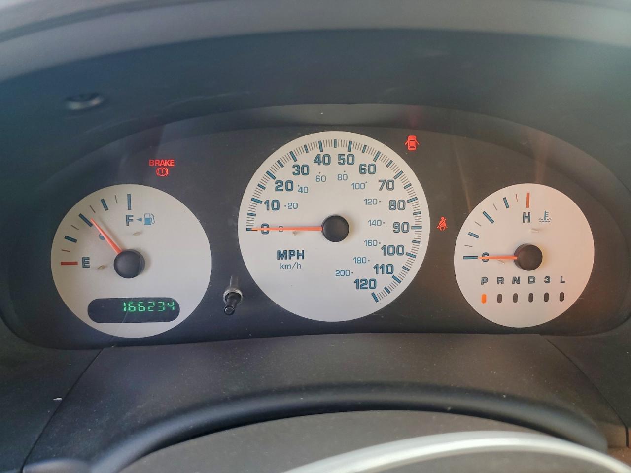 Lot #3318994354 2003 DODGE CARAVAN SE