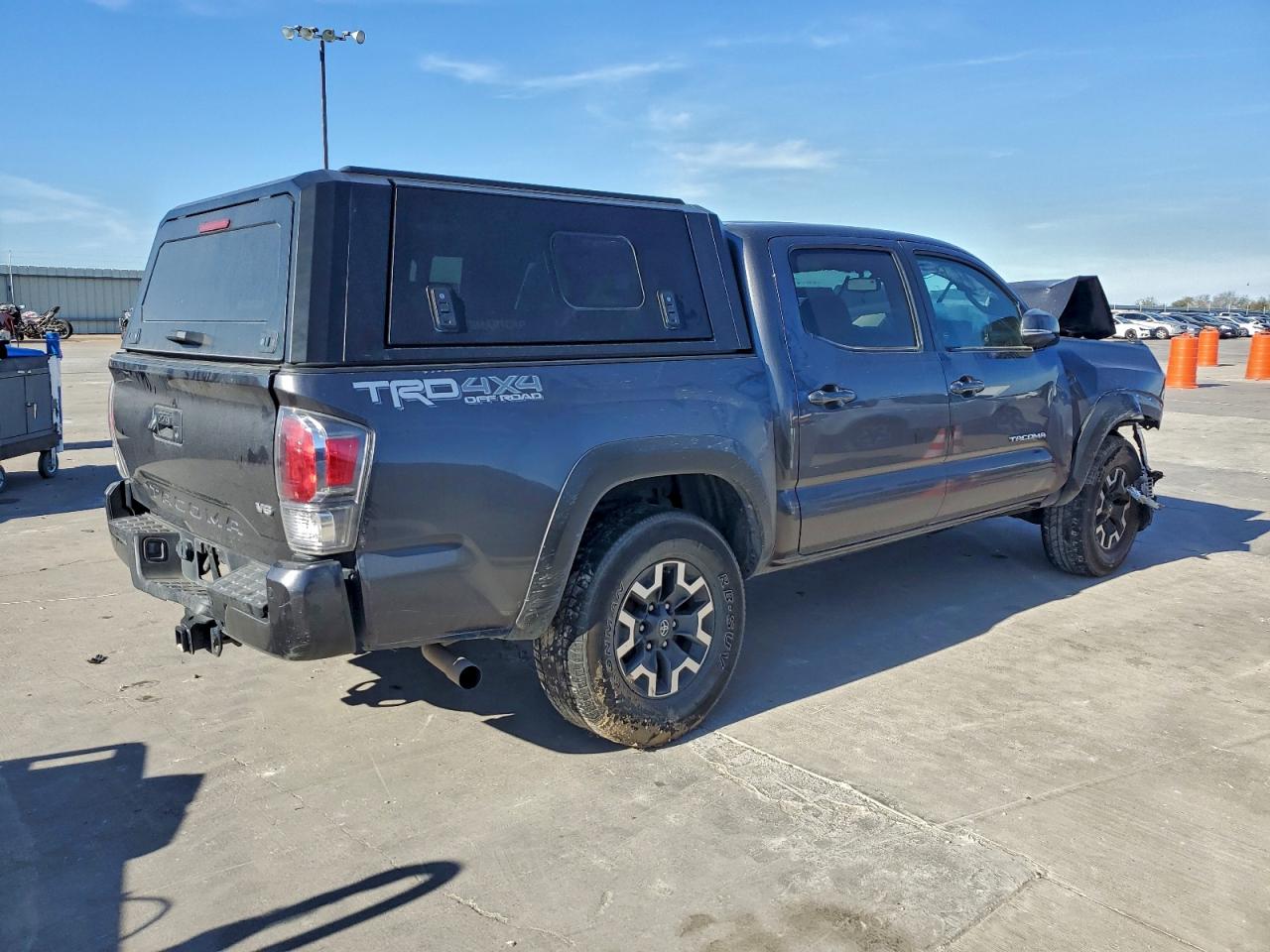Lot #3318142385 2021 TOYOTA TACOMA DOU