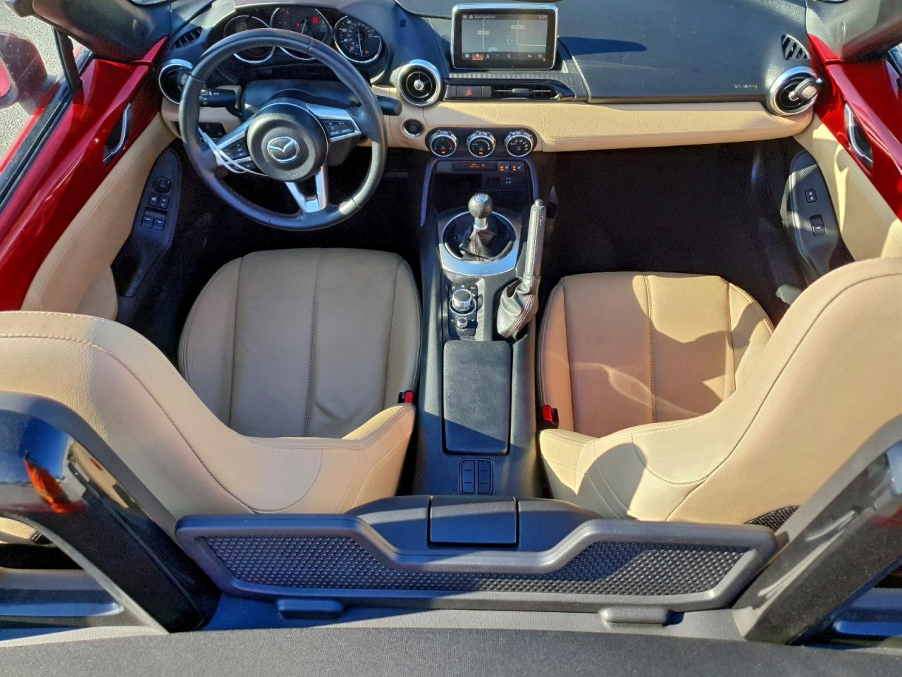 MAZDA MX-5 GRAND TOURING