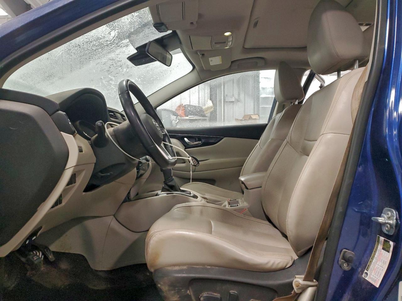 NISSAN ROGUE SPORT S