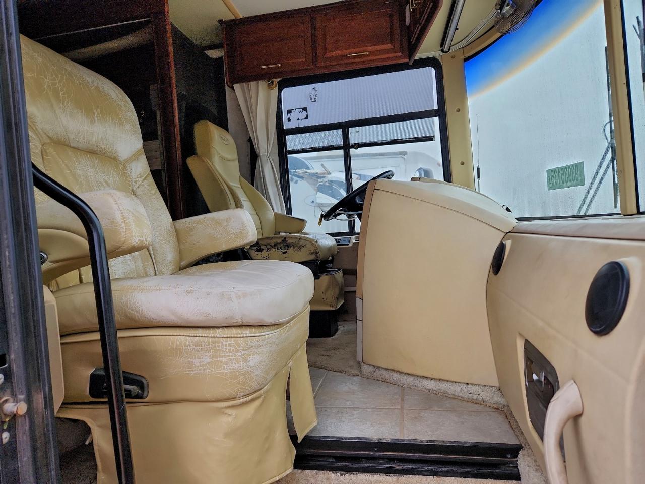 Lot #3305450079 2004 FREIGHTLINER CHASSIS X