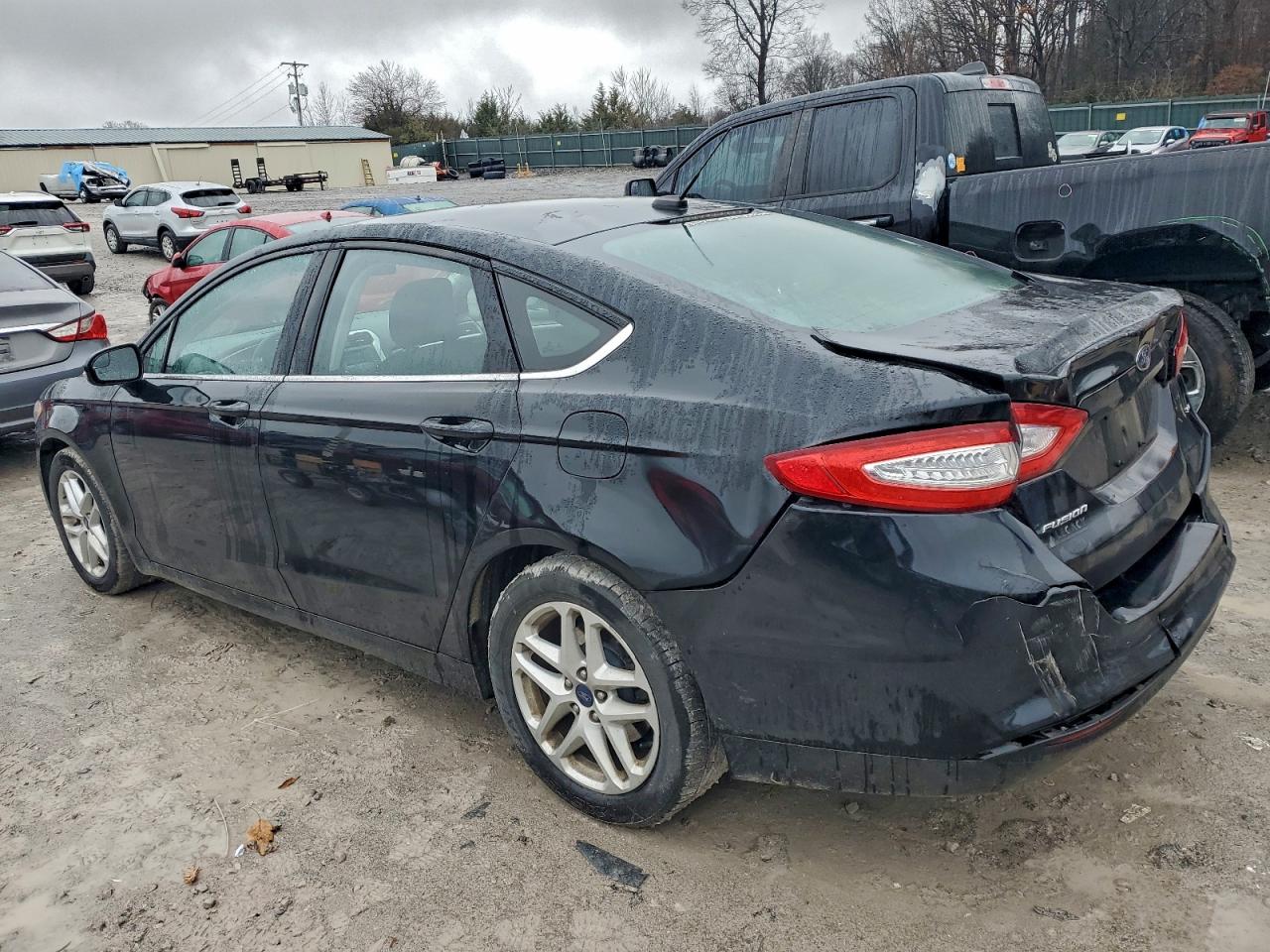 FORD FUSION SE