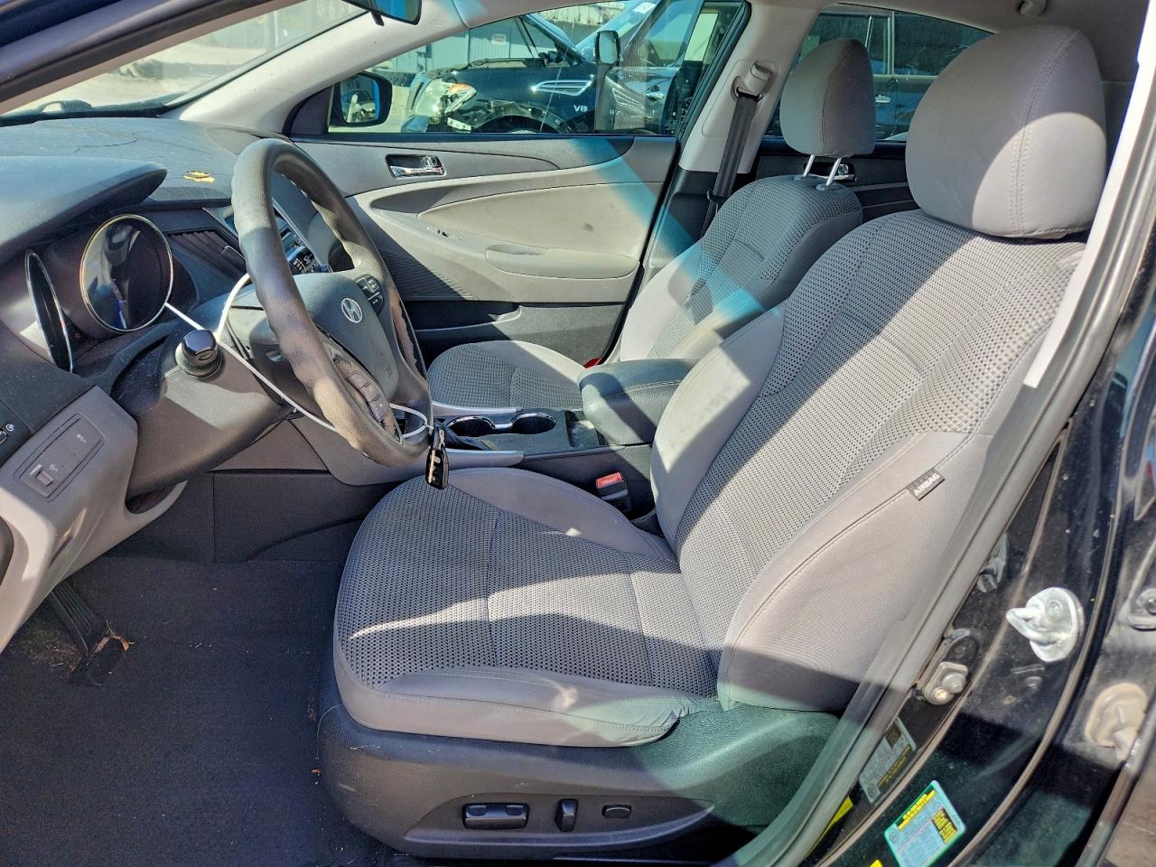 Lot #3316754414 2011 HYUNDAI SONATA GLS