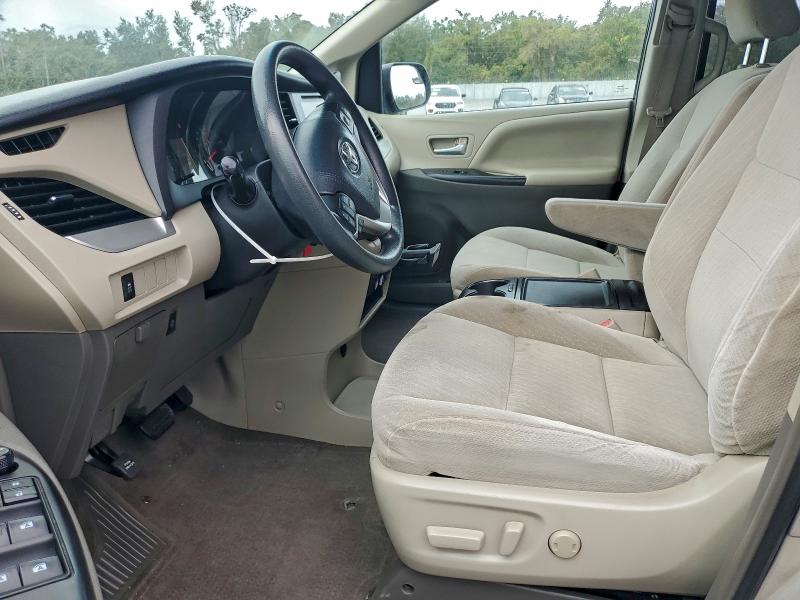 2017 TOYOTA SIENNA LE #3309434004