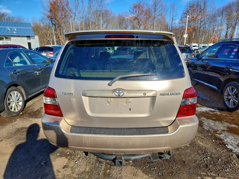 2004 TOYOTA HIGHLANDER #3312393119