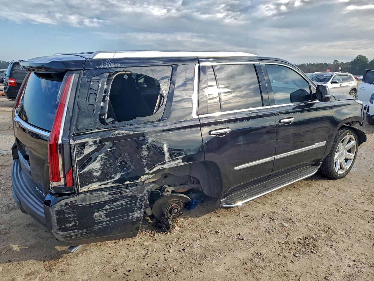Lot #3311609238 2015 CADILLAC ESCALADE L