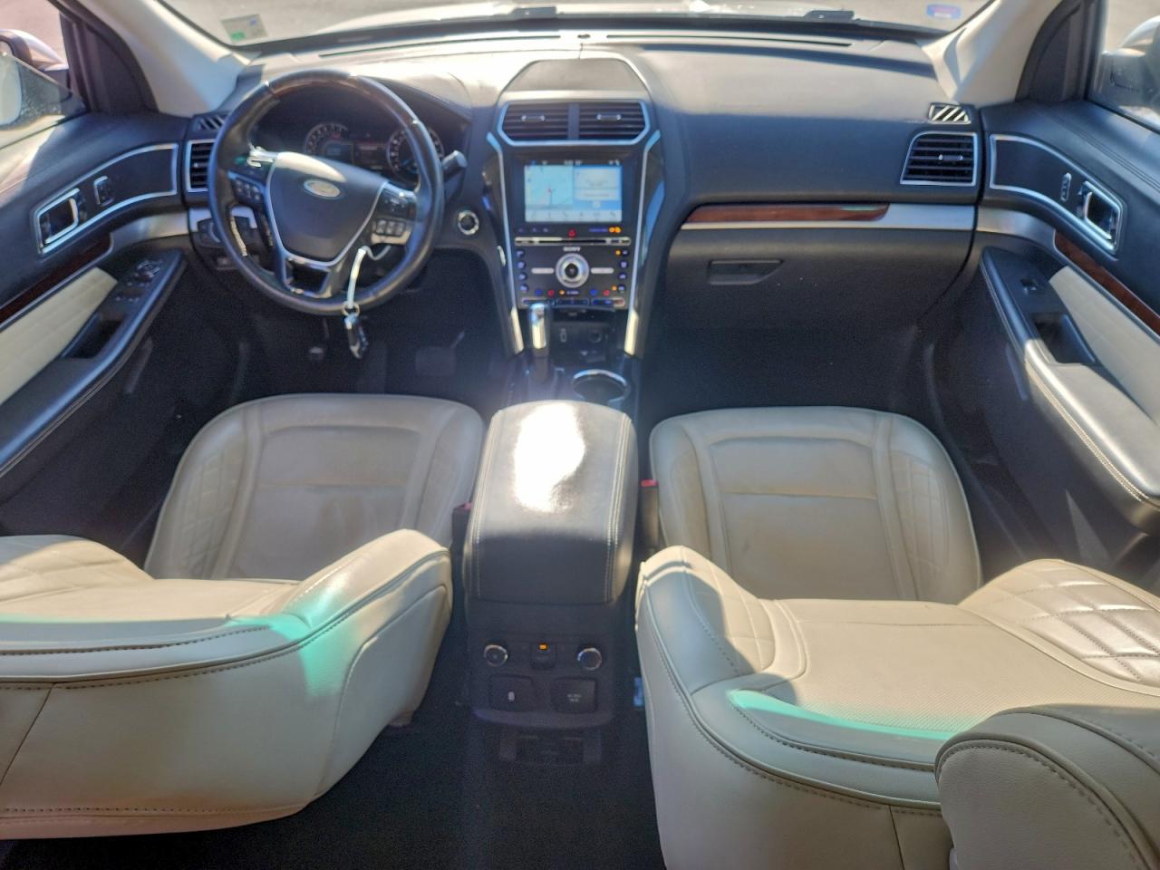 FORD EXPLORER PLATINUM