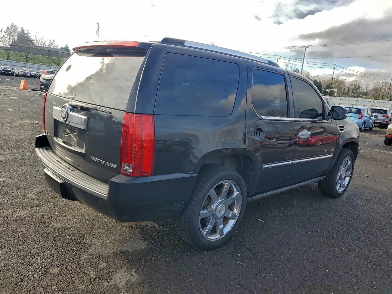 CADILLAC ESCALADE PREMIUM