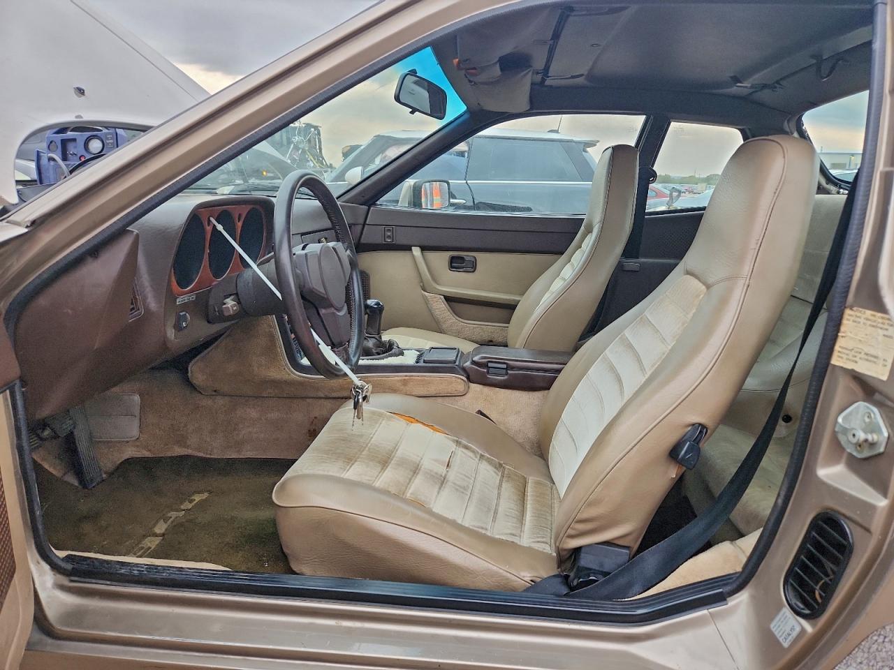 Lot #3305343302 1983 PORSCHE 944