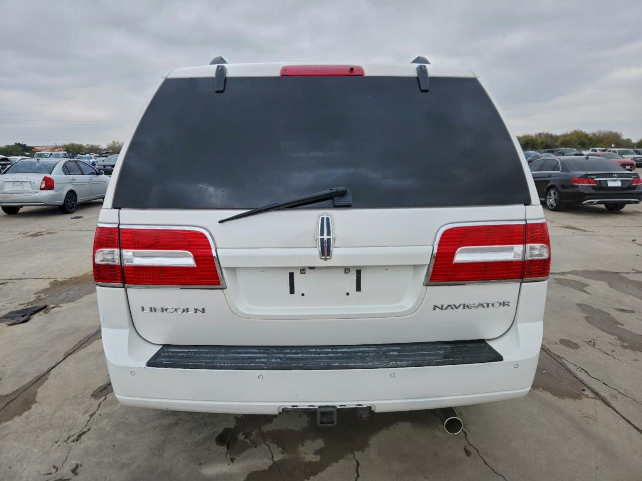 LINCOLN NAVIGATOR