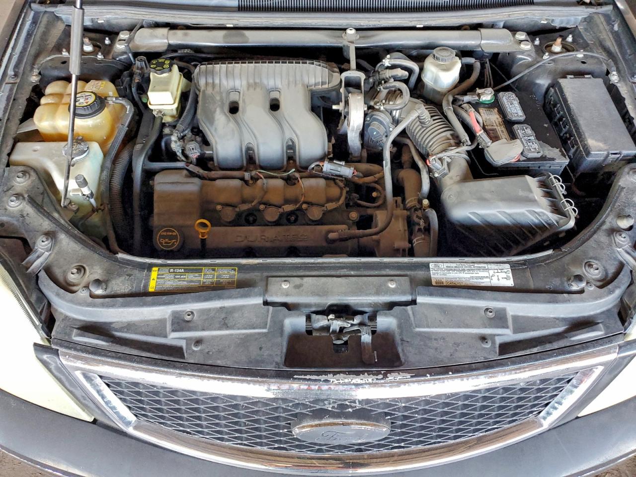 Lot #3311799207 2006 FORD FIVE HUNDR