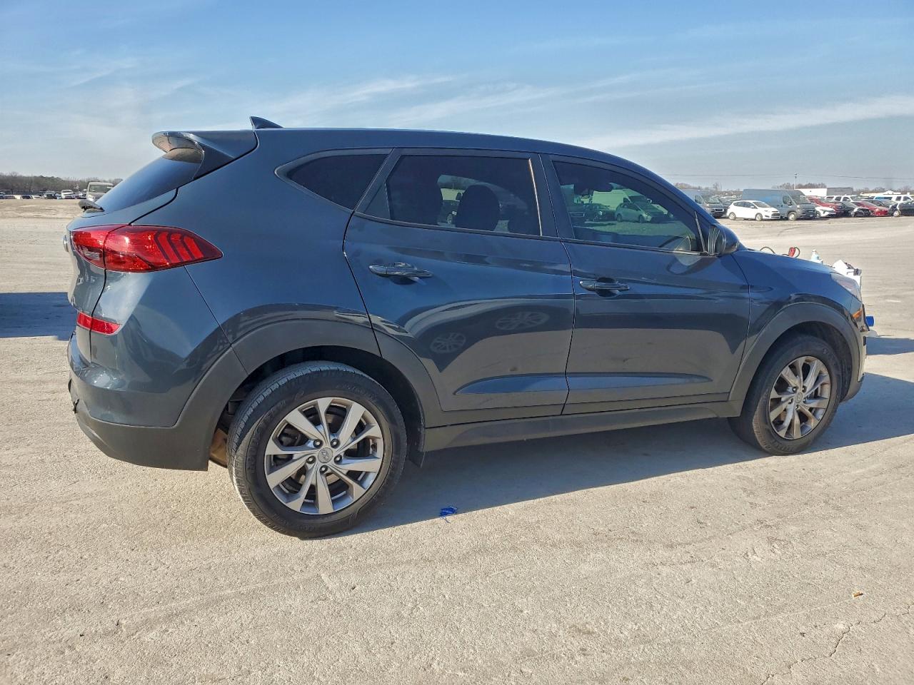 HYUNDAI TUCSON SE
