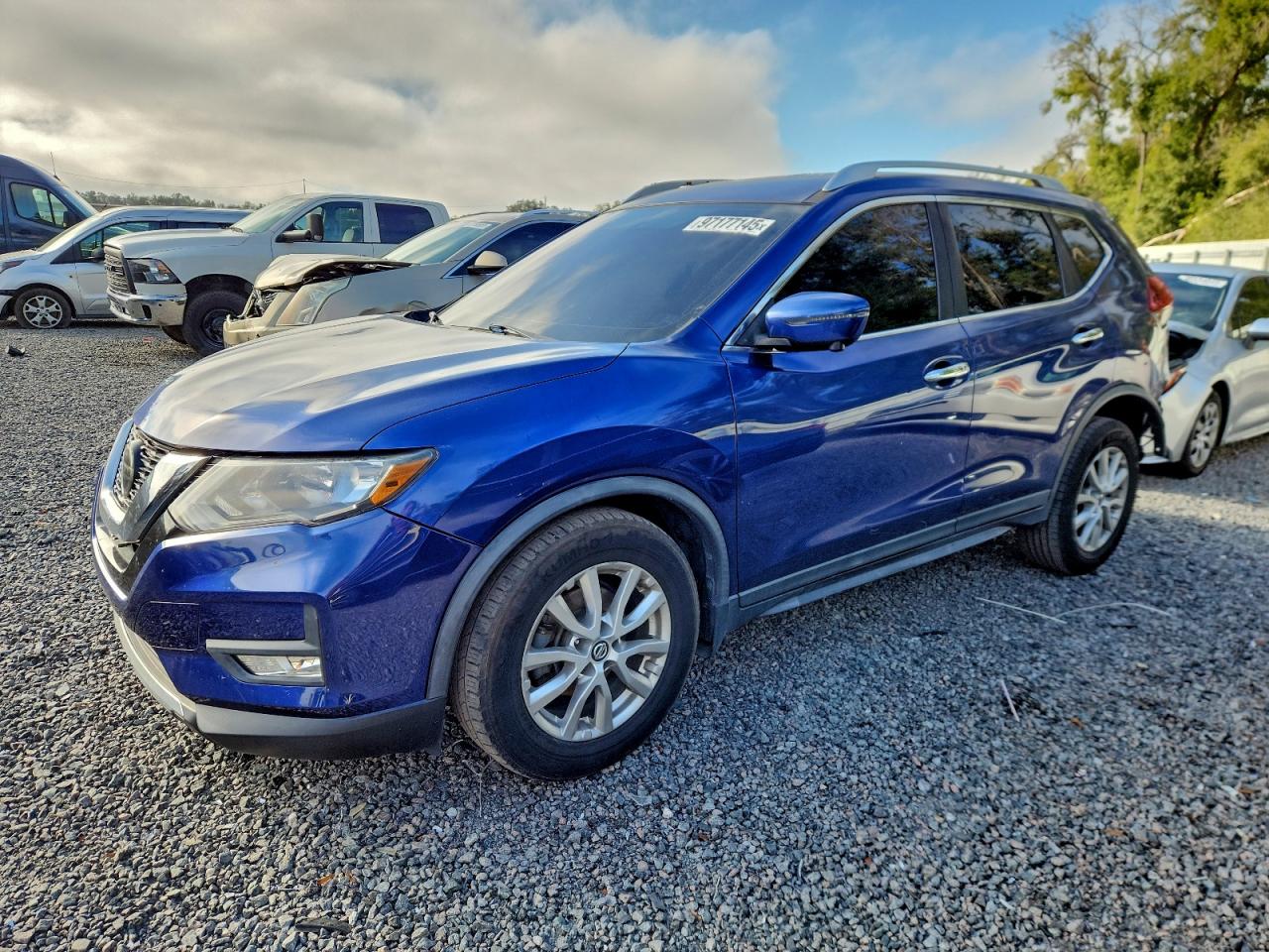 NISSAN ROGUE S
