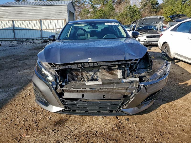 2025 NISSAN ALTIMA SR #3318960920