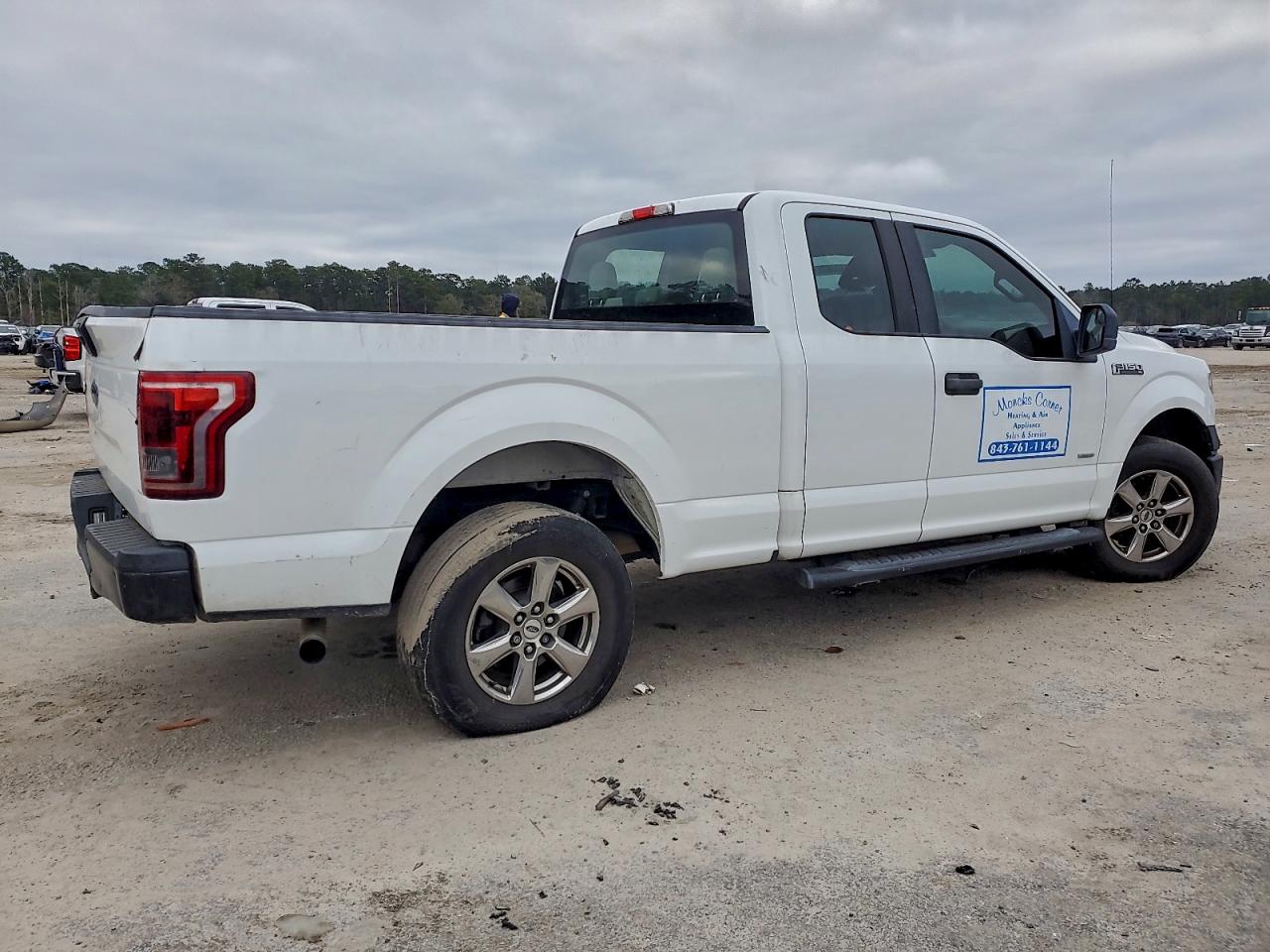 FORD F-150 SUPER CAB