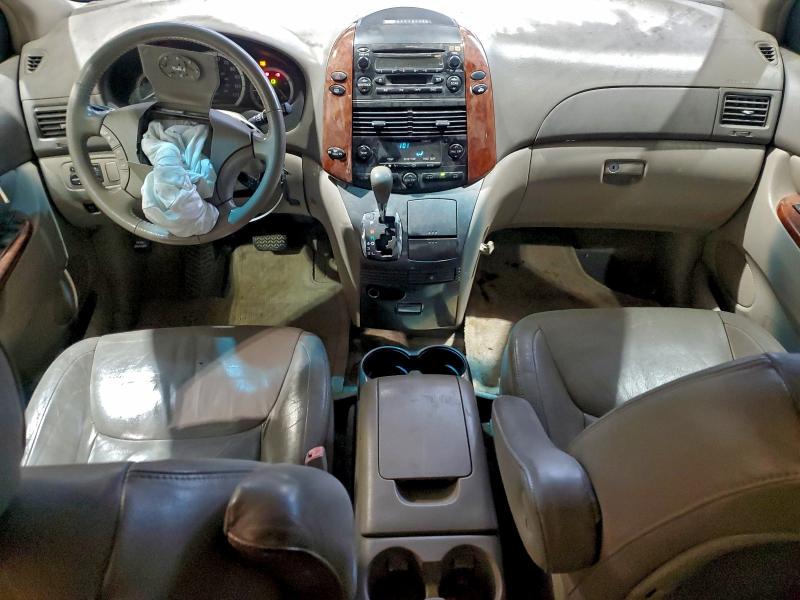 2005 TOYOTA SIENNA XLE #3304660903