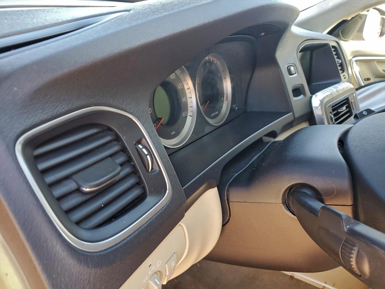 Lot #3311911704 2013 VOLVO S60 T5