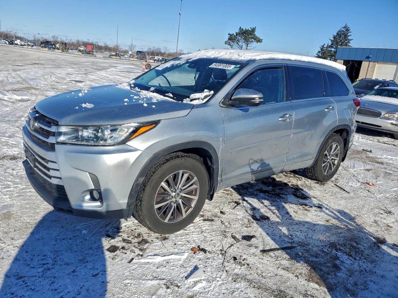Lot #3305331351 2017 TOYOTA HIGHLANDER