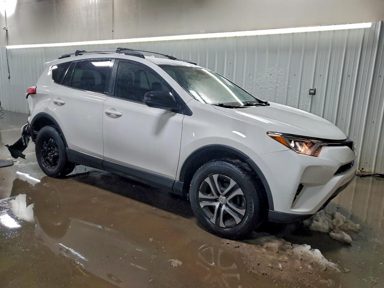 TOYOTA RAV4 LE