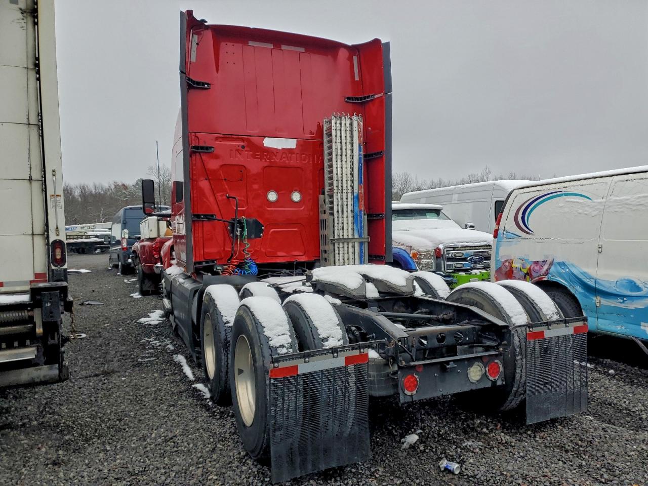 Lot #3306867975 2020 INTERNATIONAL LT625