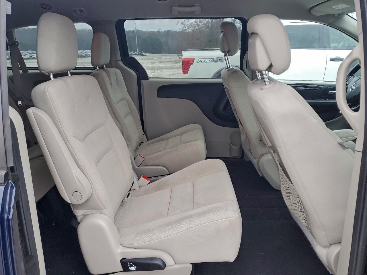 Lot #3318936932 2015 DODGE GRAND CARA