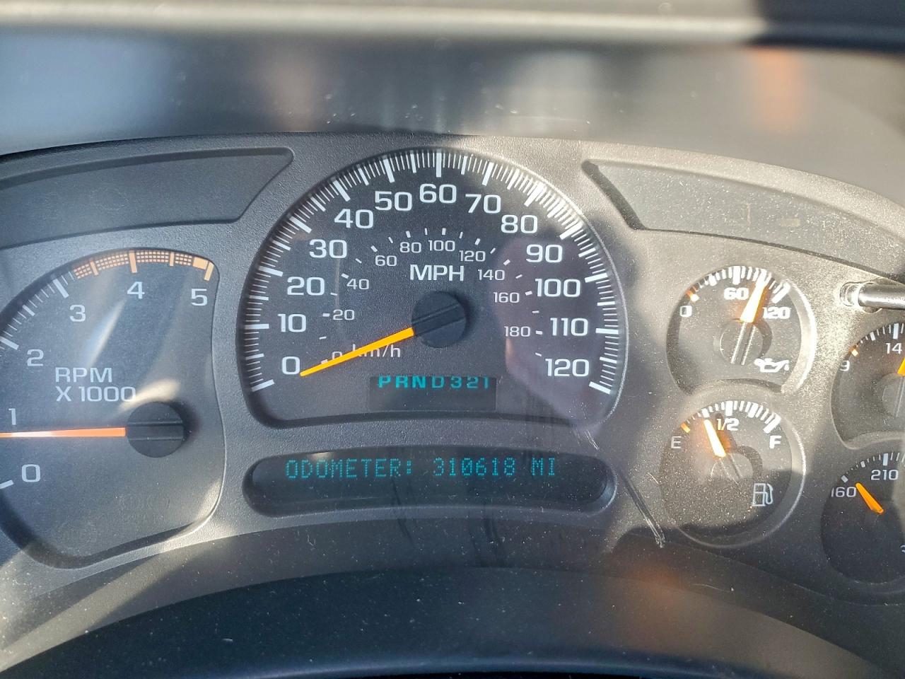 Lot #3318516449 2003 GMC SIERRA K25