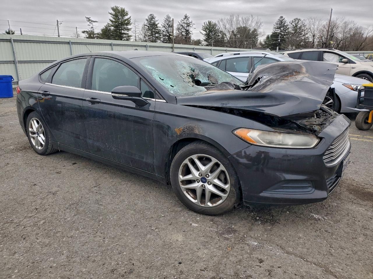 FORD FUSION SE