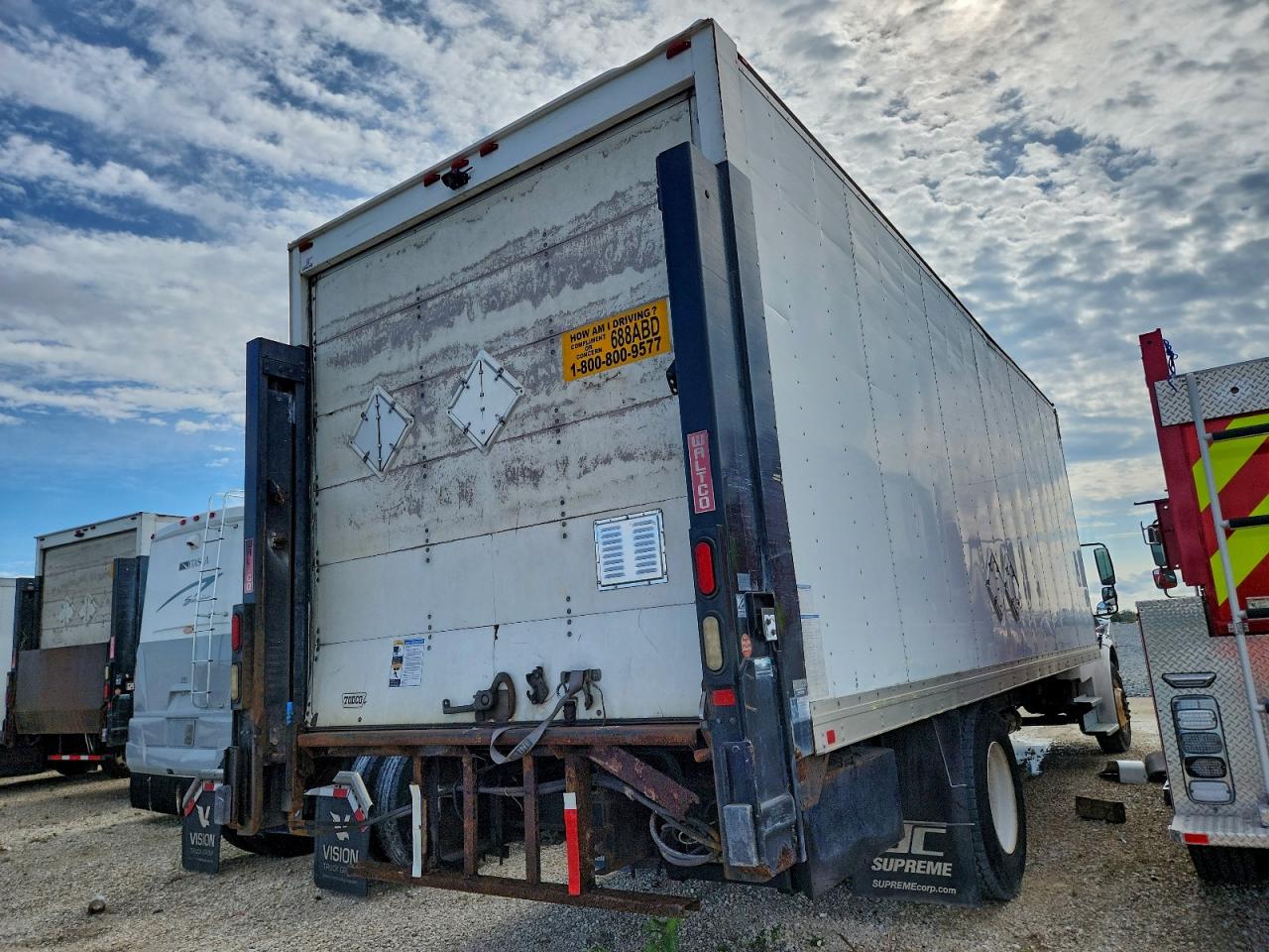 Lot #3309313990 2015 FREIGHTLINER M2 106 MED