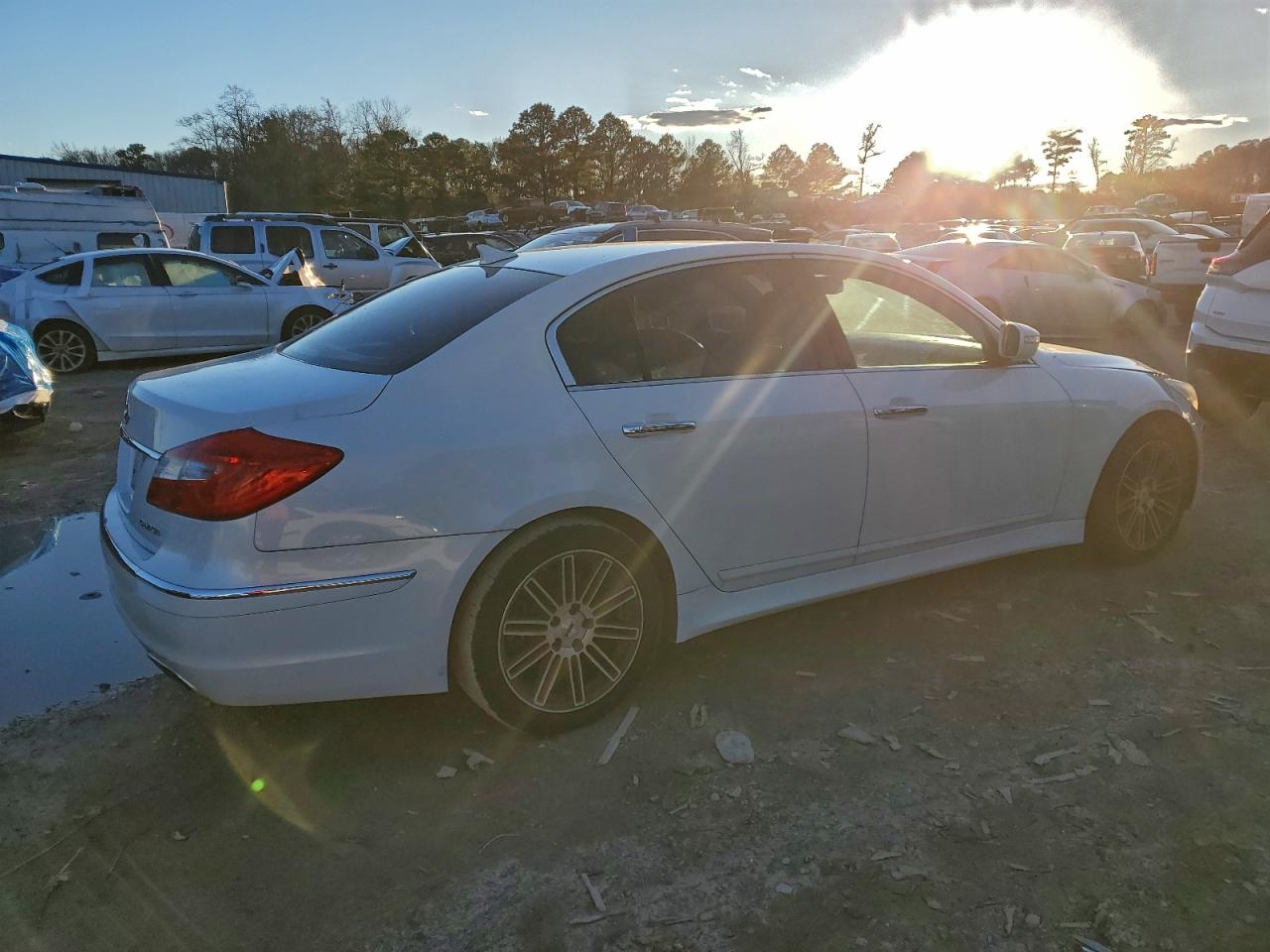 Lot #3317799135 2013 HYUNDAI GENESIS 3.