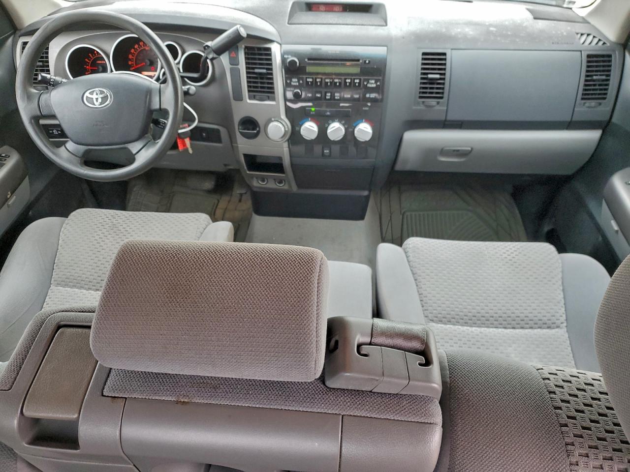 TOYOTA TUNDRA DOUBLE CAB SR5