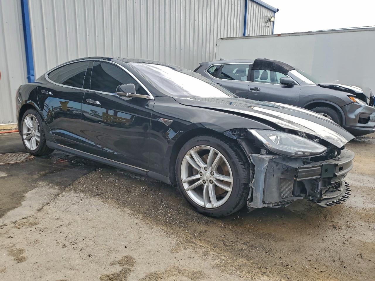TESLA MODEL S