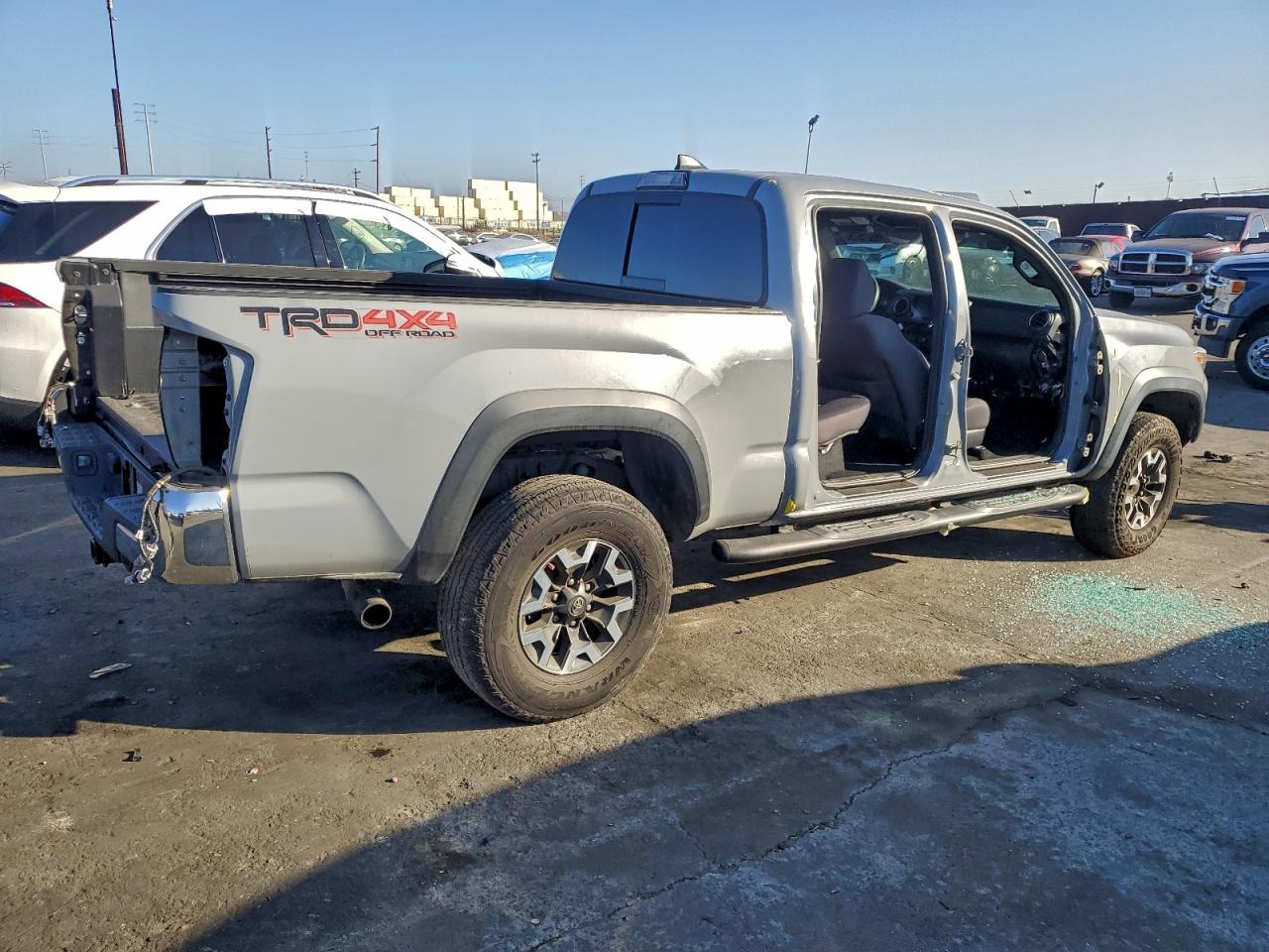 Lot #3317151008 2019 TOYOTA TACOMA DOU