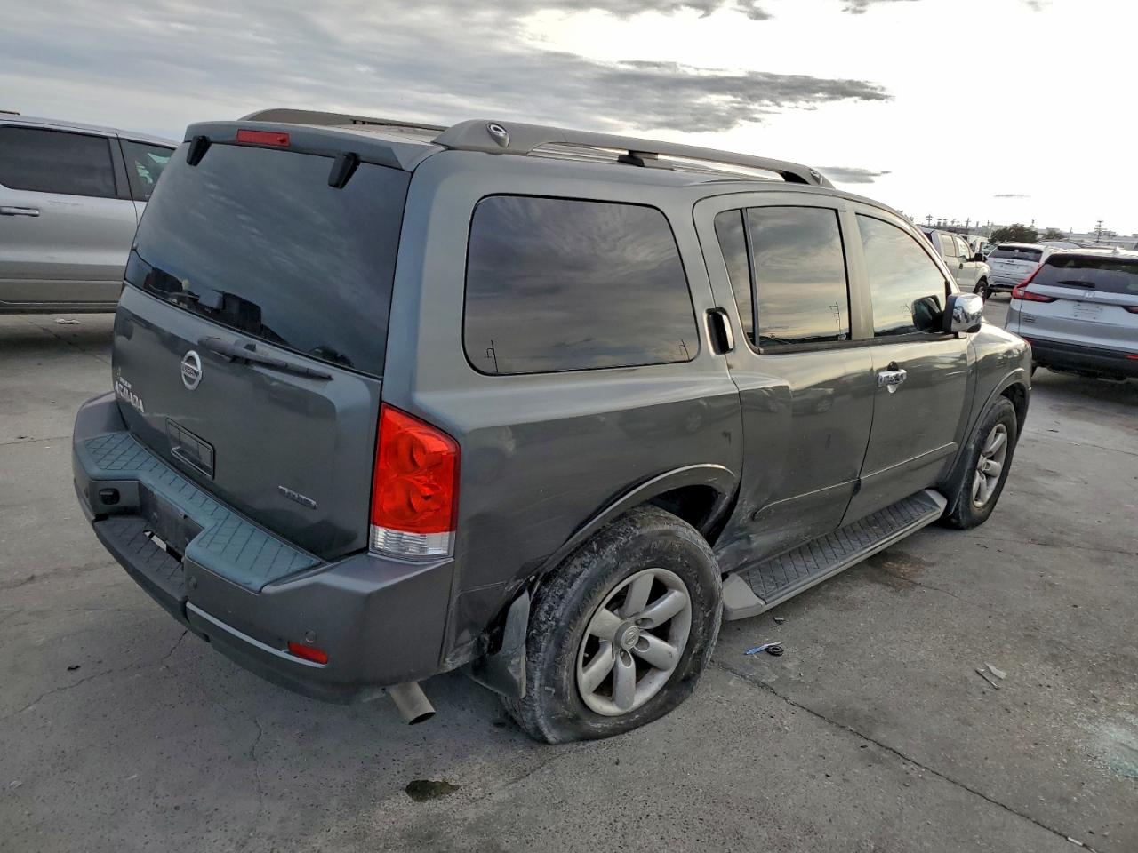 NISSAN ARMADA SV