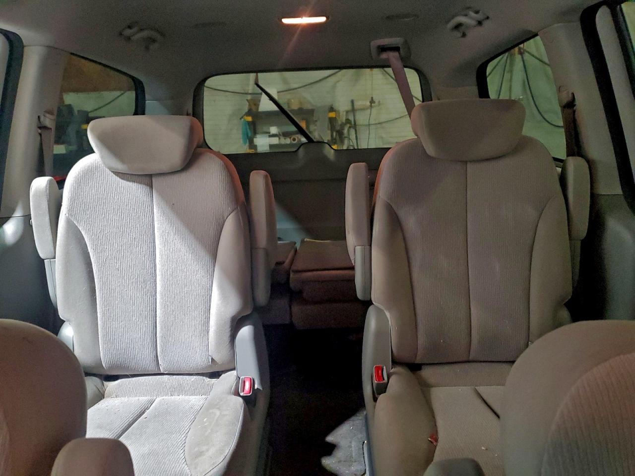 Lot #3317779078 2010 KIA SEDONA LX