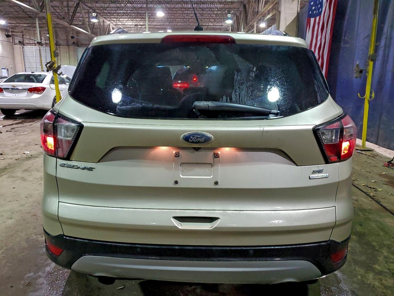 FORD ESCAPE SE