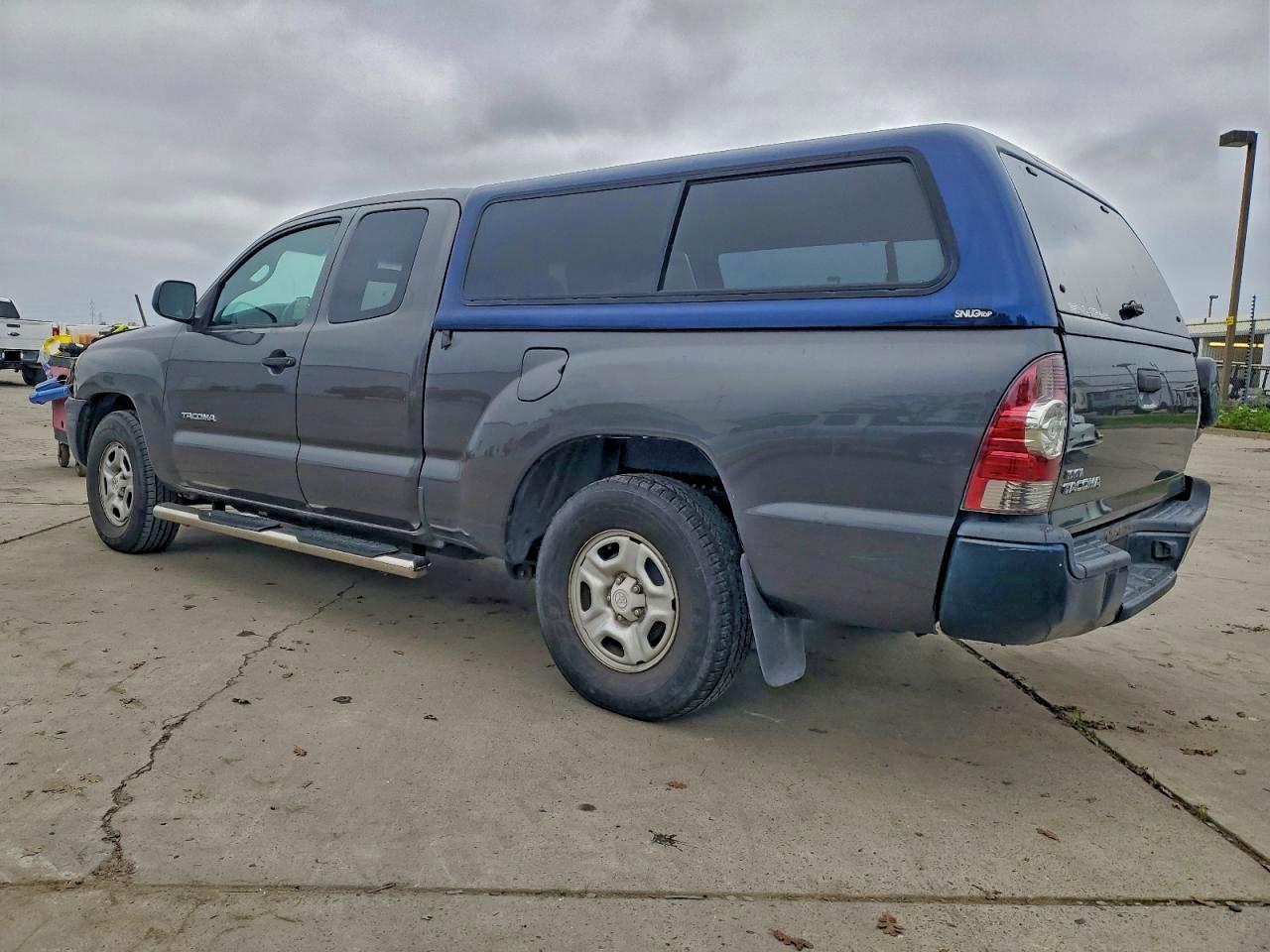 TOYOTA TACOMA ACCESS CAB